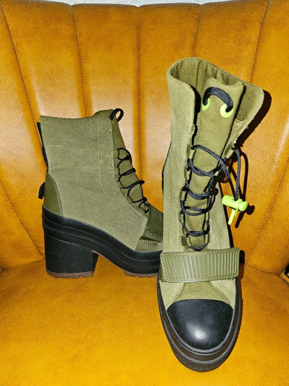 Converse Fashion Boots